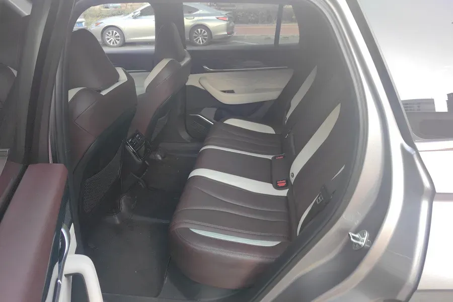 2021 Geely Monjaro 2.0T 218HP L4 7DCT,autocango,china used car exporter,china ev exporter,chinese used car exporter,chinese used ev exporter