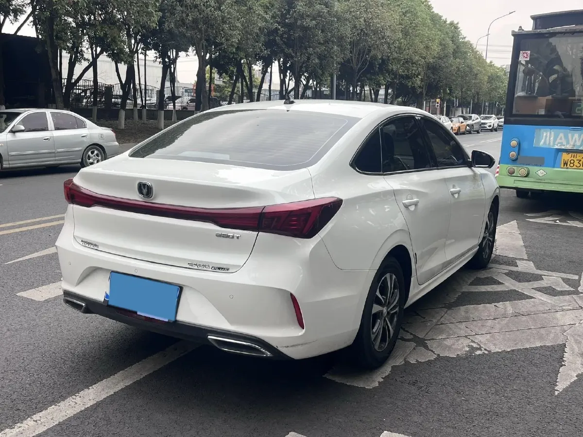 2022 ChangAn Eado 1.4T 160HP L4 7DCT,autocango,china used car exporter,china ev exporter,chinese used car exporter,chinese used ev exporter