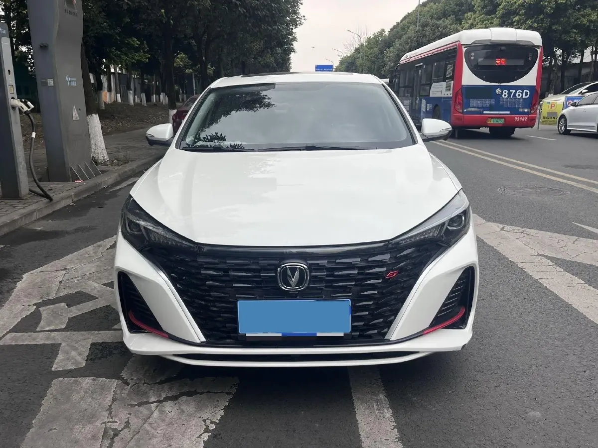 2022 ChangAn Eado 1.4T 160HP L4 7DCT,autocango,china used car exporter,china ev exporter,chinese used car exporter,chinese used ev exporter