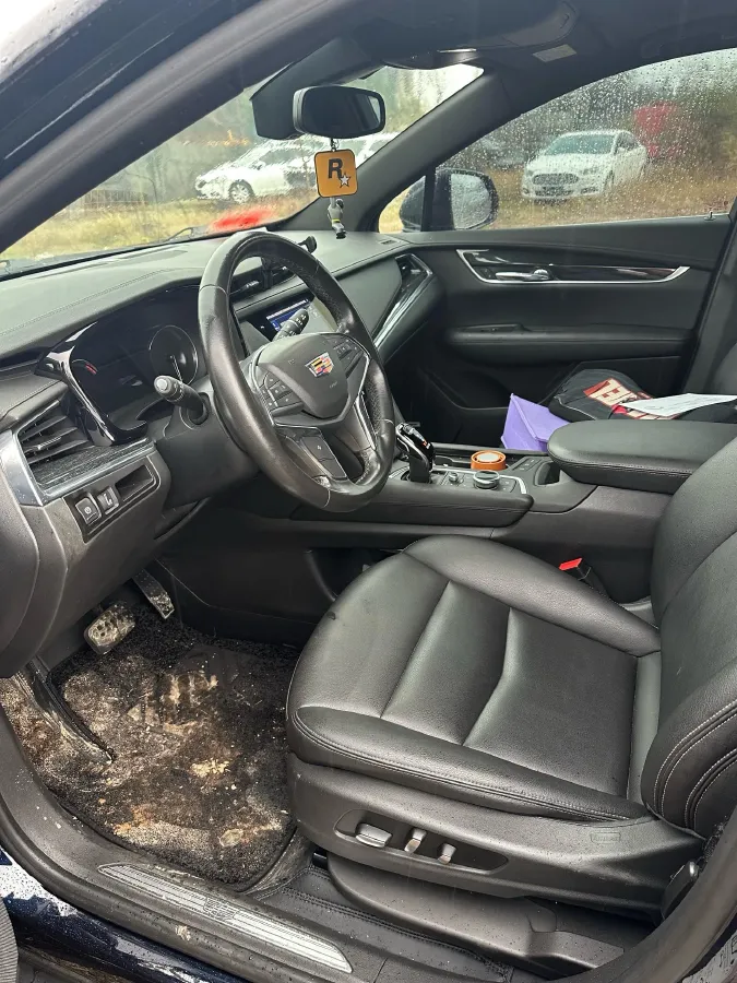 2021 Cadillac XT5 2.0T 237HP L4 9AT,autocango,china used car exporter,china ev exporter,chinese used car exporter,chinese used ev exporter