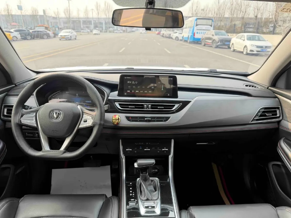 2020 ChangAn CS75 1.5T 178HP L4 7DCT,autocango,china used car exporter,china ev exporter,chinese used car exporter,chinese used ev exporter