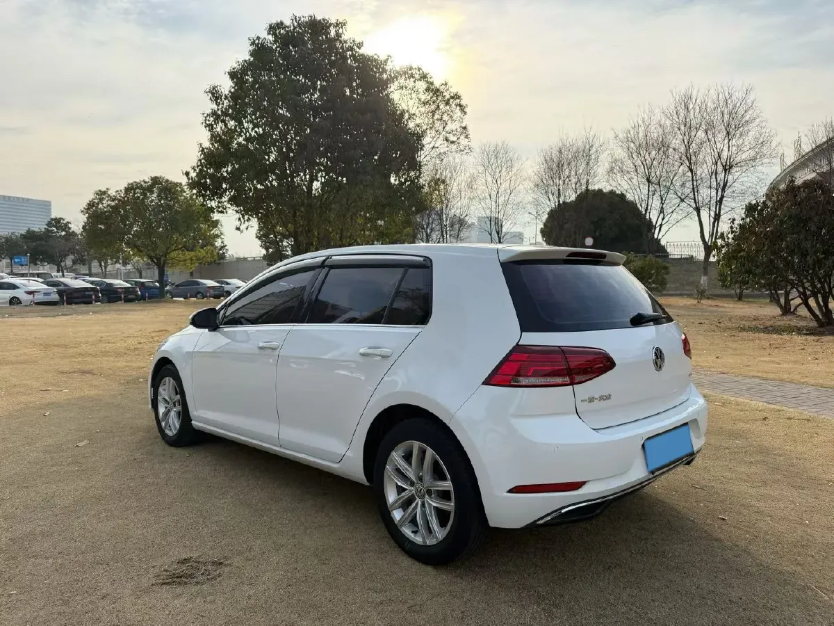2018 Volkswagen Golf 1.6L 110HP L4 6AT,autocango,china used car exporter,china ev exporter,chinese used car exporter,chinese used ev exporter
