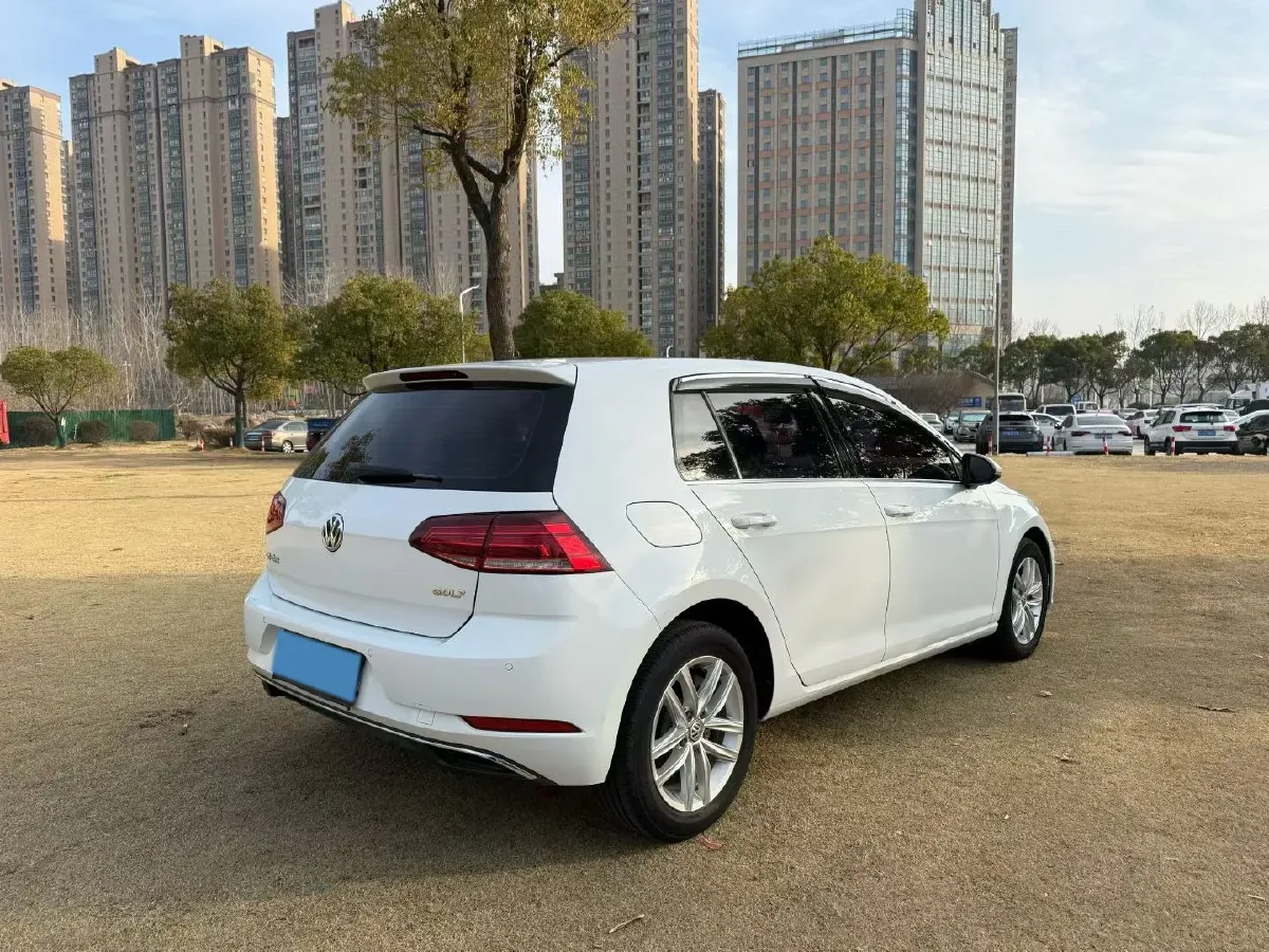 2018 Volkswagen Golf 1.6L 110HP L4 6AT,autocango,china used car exporter,china ev exporter,chinese used car exporter,chinese used ev exporter