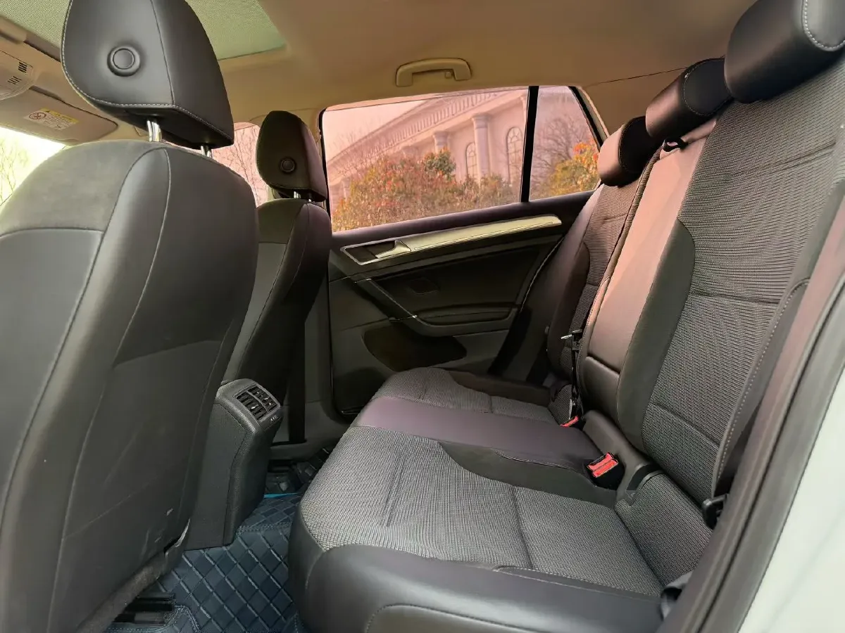 2018 Volkswagen Golf 1.6L 110HP L4 6AT,autocango,china used car exporter,china ev exporter,chinese used car exporter,chinese used ev exporter