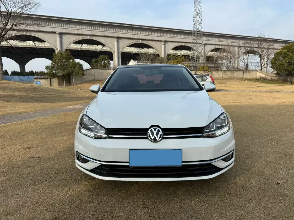 2018 Volkswagen Golf 1.6L 110HP L4 6AT,autocango,china used car exporter,china ev exporter,chinese used car exporter,chinese used ev exporter