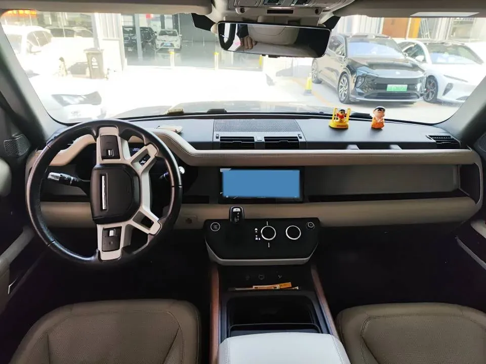 2021 Land Rover Defender 3.0T 400HP L6 8AT,autocango,china used car exporter,china ev exporter,chinese used car exporter,chinese used ev exporter