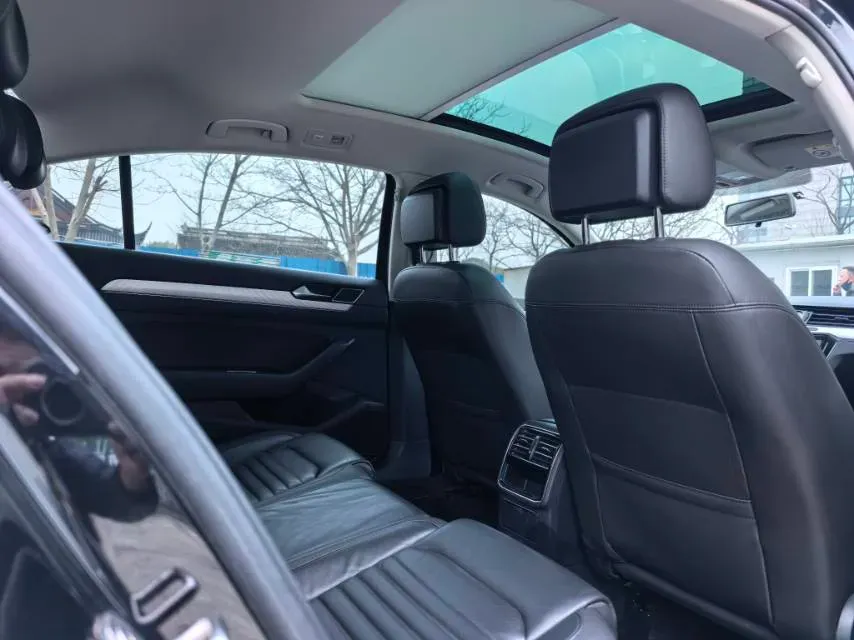 2019 Chevrolet Malibu XL 2.0T 241HP L4 9AT,autocango,china used car exporter,china ev exporter,chinese used car exporter,chinese used ev exporter