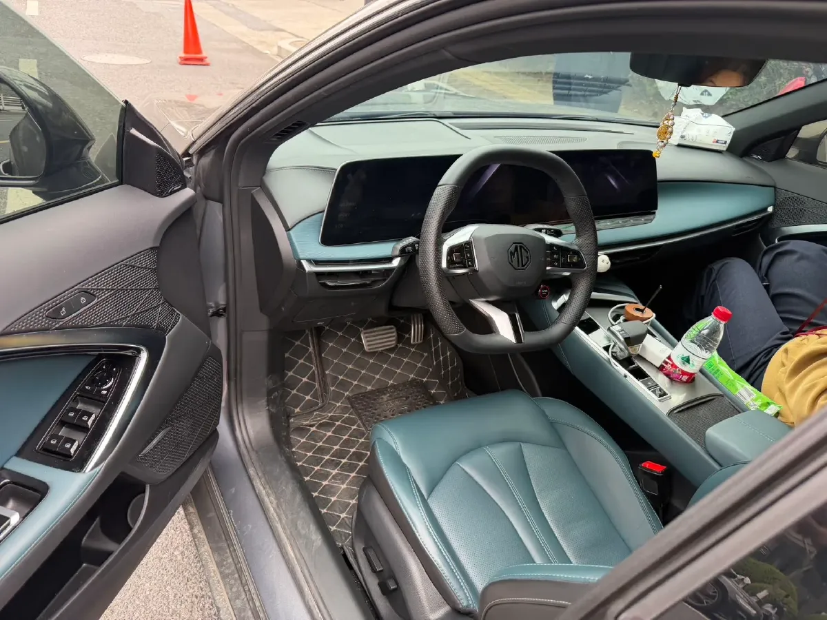 2023 MG 7 2.0T 261HP L4 9AT,autocango,china used car exporter,china ev exporter,chinese used car exporter,chinese used ev exporter