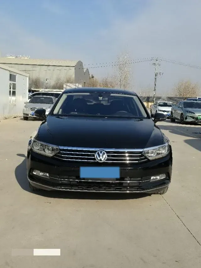 2018 Volkswagen Magotan 1.8T 180HP L4 7DCT,autocango,china used car exporter,china ev exporter,chinese used car exporter,chinese used ev exporter