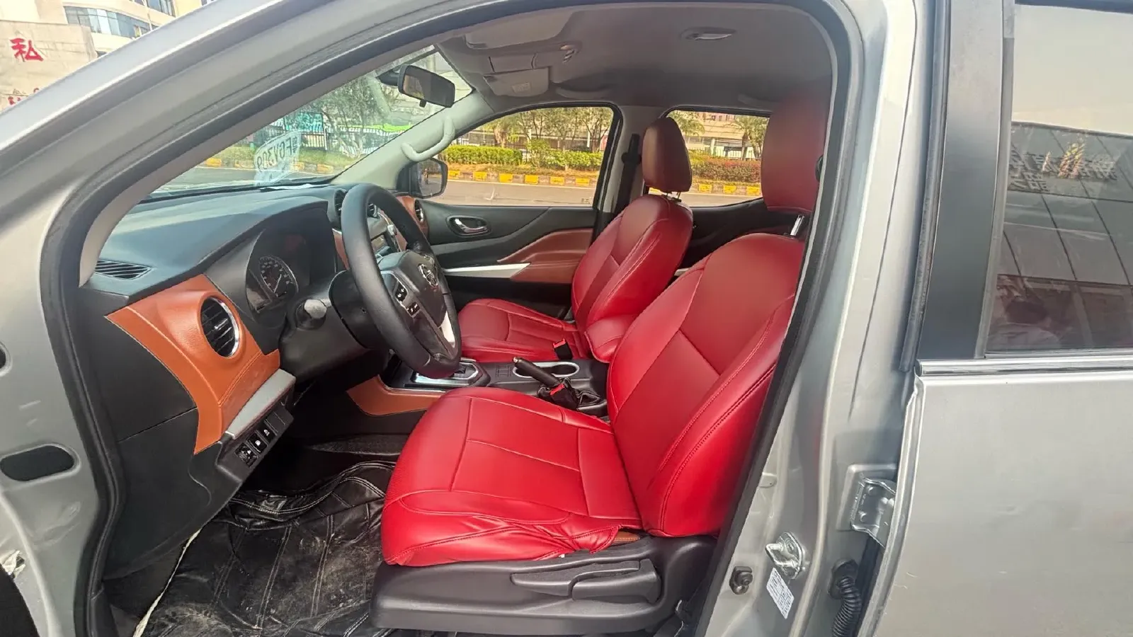 2020 Dongfeng RuiQi 6 2.3T 163HP L4 8AT,autocango,china used car exporter,china ev exporter,chinese used car exporter,chinese used ev exporter