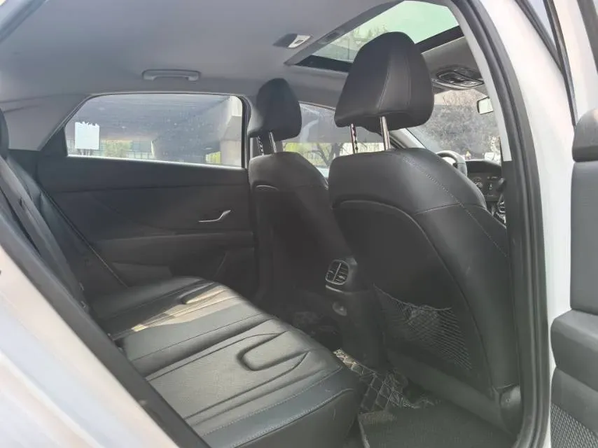 2022 Hyundai Elantra 1.5L 115HP L4 CVT,autocango,china used car exporter,china ev exporter,chinese used car exporter,chinese used ev exporter