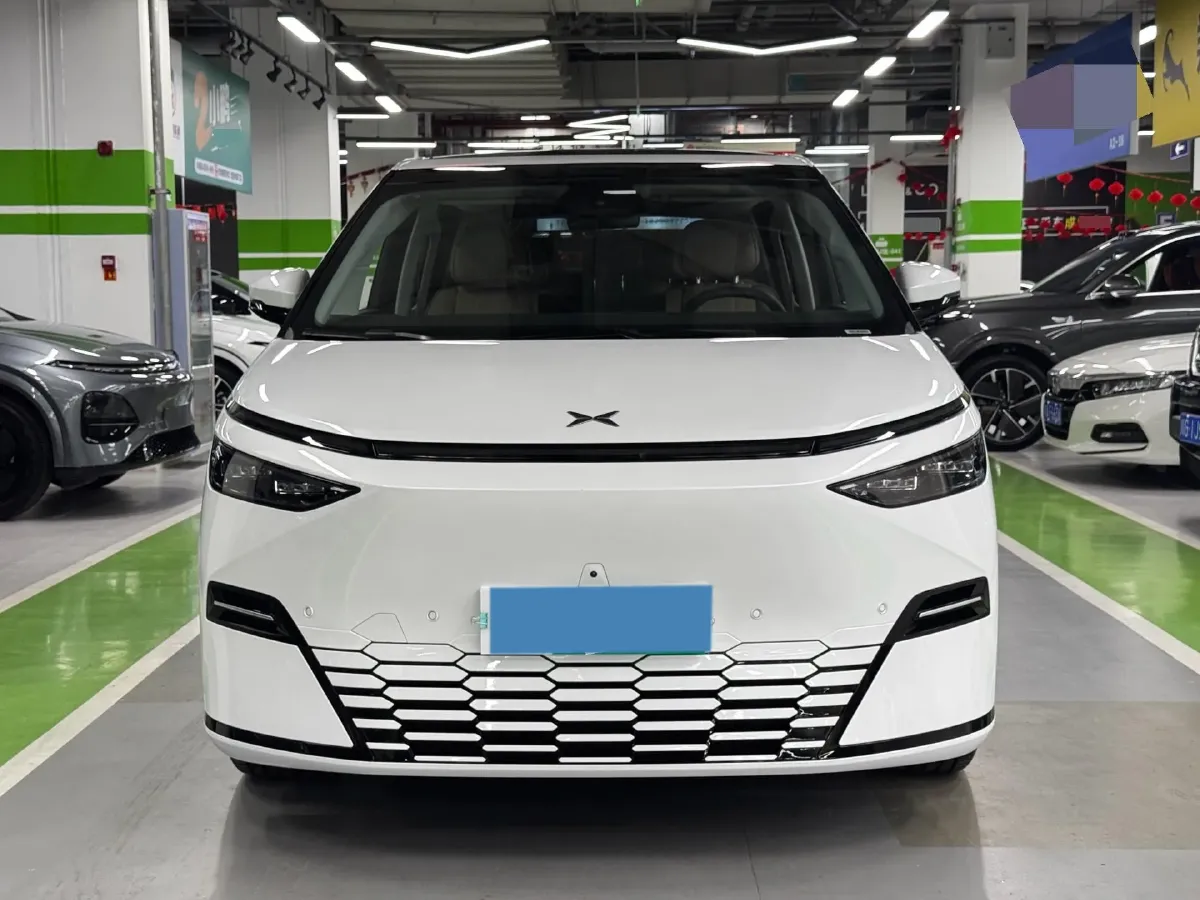 2025 Xpeng X9 BEV,autocango,china used car exporter,china ev exporter,chinese used car exporter,chinese used ev exporter