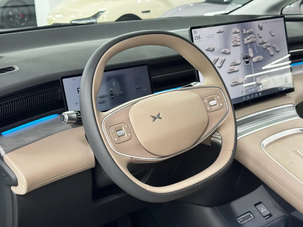 2025 Xpeng X9 BEV,autocango,china used car exporter,china ev exporter,chinese used car exporter,chinese used ev exporter