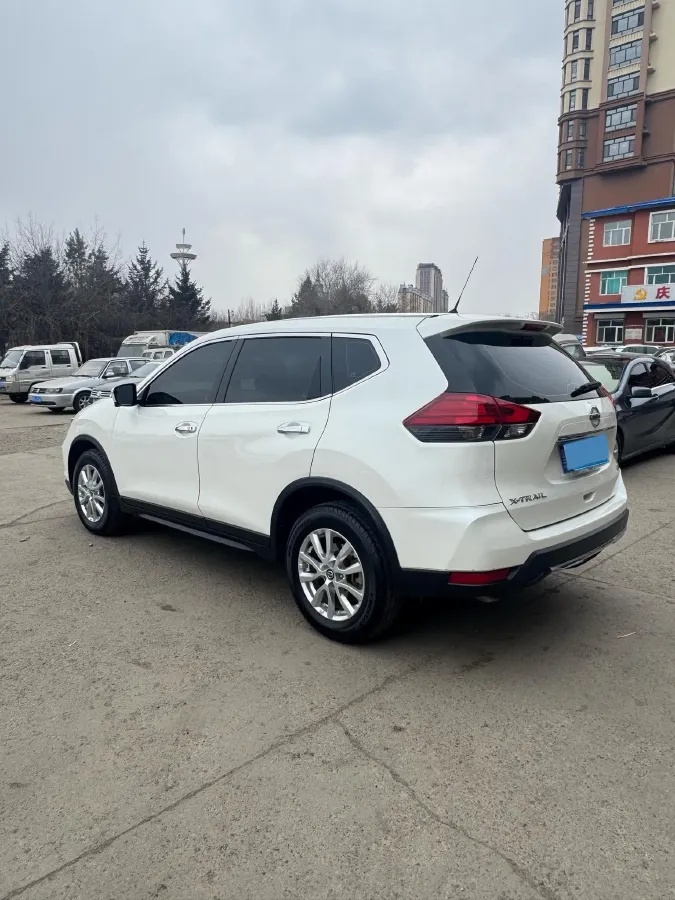 2021 Nissan X-Trail 2.0L 151HP L4 CVT,autocango,china used car exporter,china ev exporter,chinese used car exporter,chinese used ev exporter