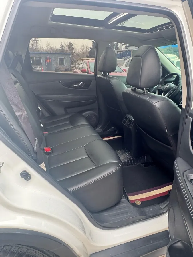 2021 Nissan X-Trail 2.0L 151HP L4 CVT,autocango,china used car exporter,china ev exporter,chinese used car exporter,chinese used ev exporter