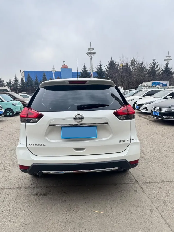 2021 Nissan X-Trail 2.0L 151HP L4 CVT,autocango,china used car exporter,china ev exporter,chinese used car exporter,chinese used ev exporter
