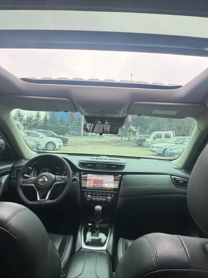 2021 Nissan X-Trail 2.0L 151HP L4 CVT,autocango,china used car exporter,china ev exporter,chinese used car exporter,chinese used ev exporter