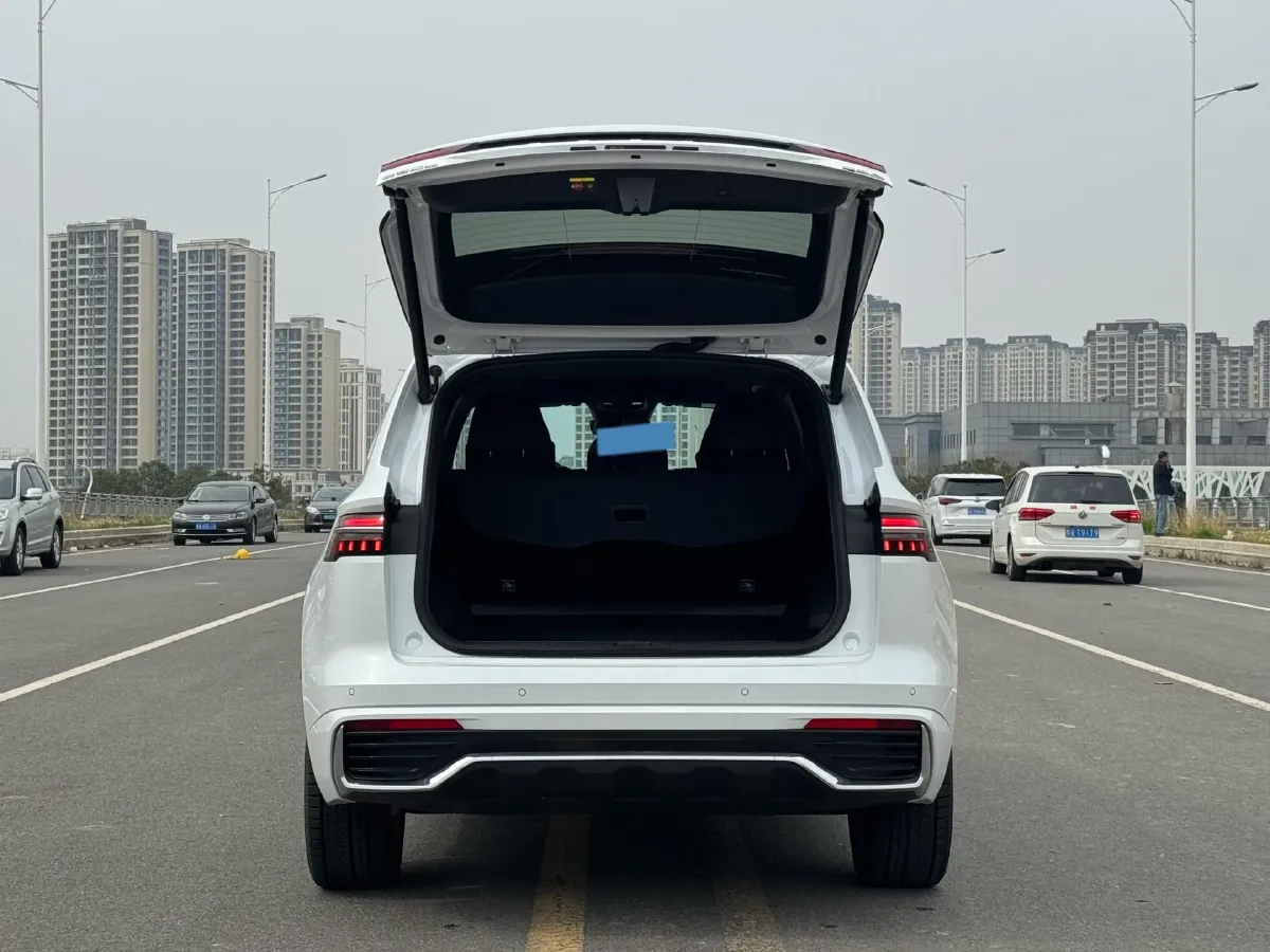 2021 Geely Monjaro 2.0T 238HP L4 8AT,autocango,china used car exporter,china ev exporter,chinese used car exporter,chinese used ev exporter