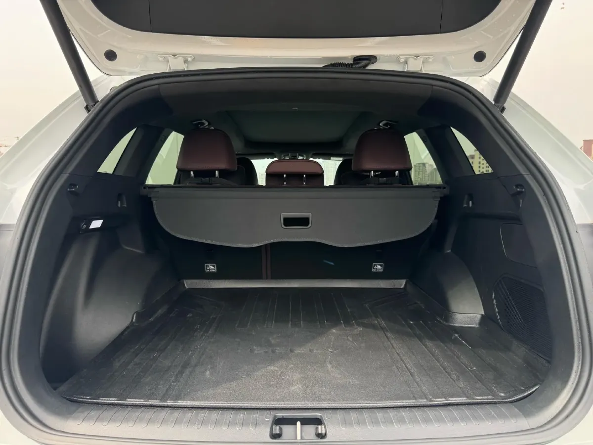 2021 Geely Monjaro 2.0T 238HP L4 8AT,autocango,china used car exporter,china ev exporter,chinese used car exporter,chinese used ev exporter