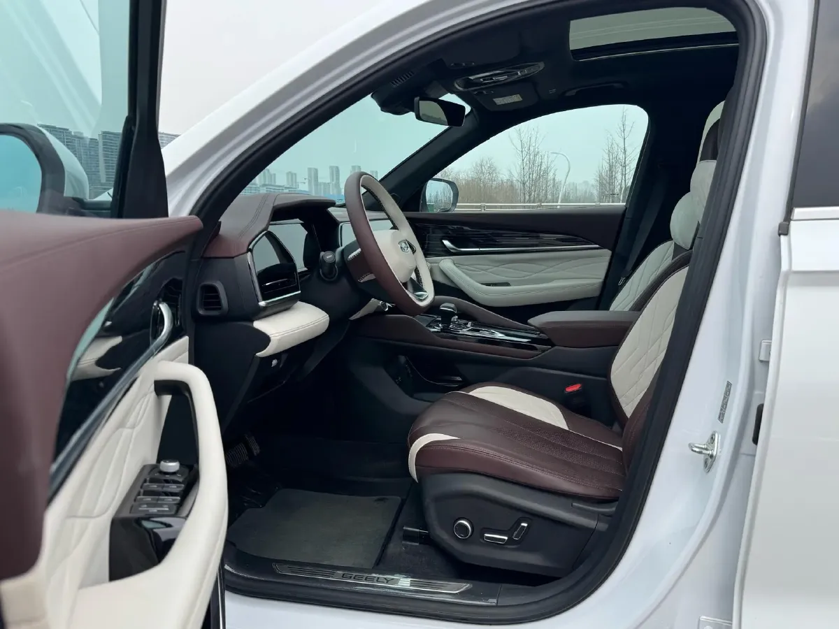 2021 Geely Monjaro 2.0T 238HP L4 8AT,autocango,china used car exporter,china ev exporter,chinese used car exporter,chinese used ev exporter