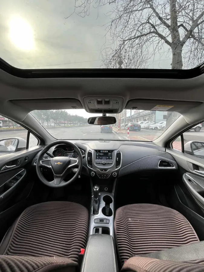 2018 Chevrolet Cruze 1.5L 114HP L4 6AT,autocango,china used car exporter,china ev exporter,chinese used car exporter,chinese used ev exporter