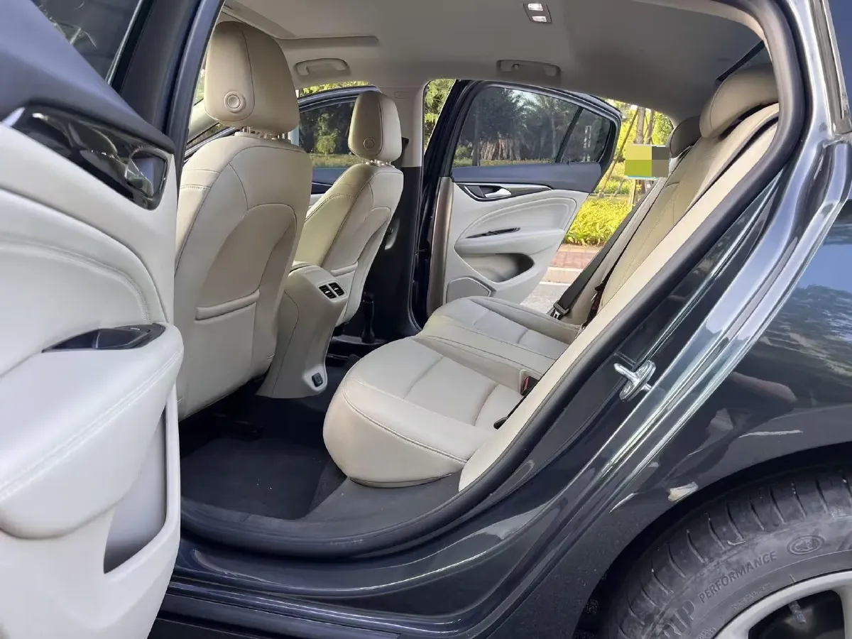 2020 Buick Regal 1.5T 169HP L4 9AT,autocango,china used car exporter,china ev exporter,chinese used car exporter,chinese used ev exporter