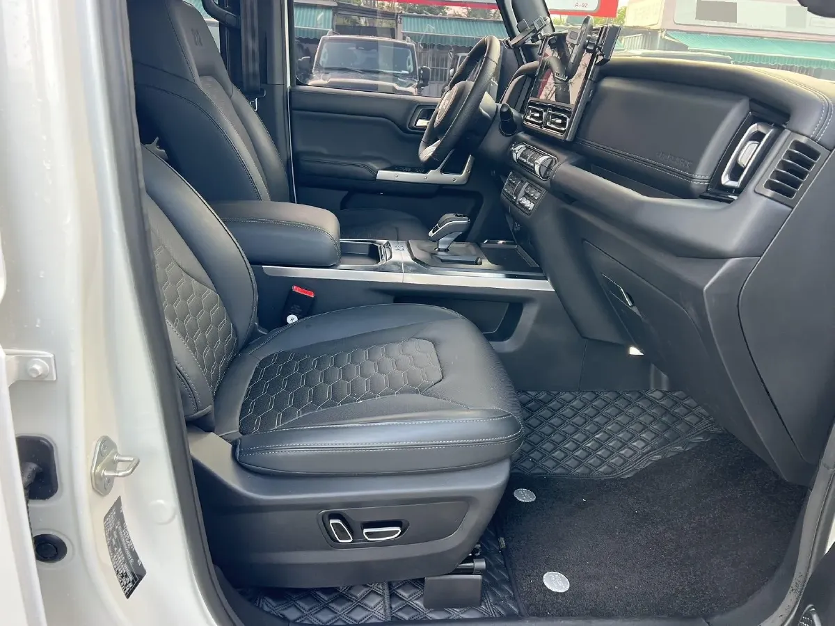 2024 212 212 T01 2.0T 252HP L4 8AT,autocango,china used car exporter,china ev exporter,chinese used car exporter,chinese used ev exporter