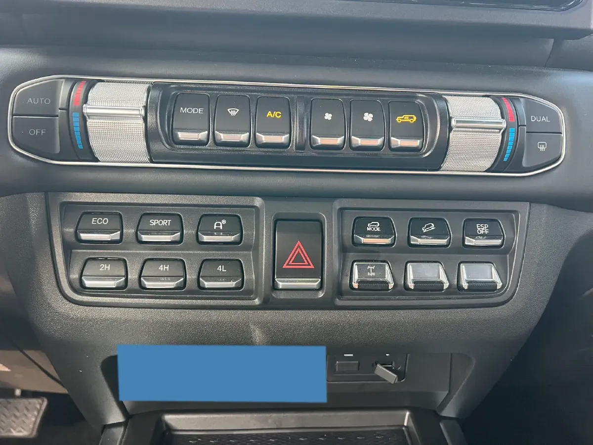 2024 212 212 T01 2.0T 252HP L4 8AT,autocango,china used car exporter,china ev exporter,chinese used car exporter,chinese used ev exporter