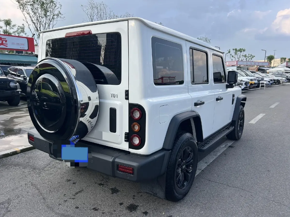 2024 212 212 T01 2.0T 252HP L4 8AT,autocango,china used car exporter,china ev exporter,chinese used car exporter,chinese used ev exporter