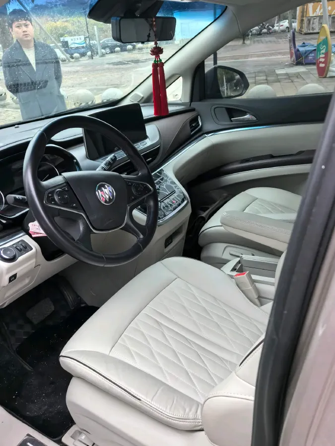 2022 Buick GL8 2.0T 237HP L4 9AT,autocango,china used car exporter,china ev exporter,chinese used car exporter,chinese used ev exporter