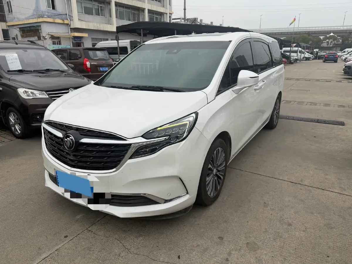 2022 Buick GL8 2.0T 237HP L4 9AT,autocango,china used car exporter,china ev exporter,chinese used car exporter,chinese used ev exporter