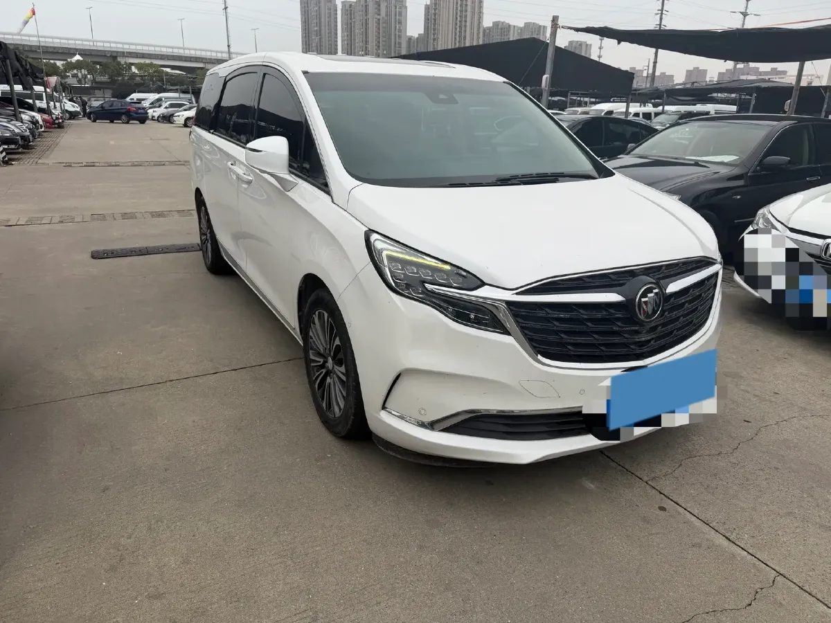 2022 Buick GL8 2.0T 237HP L4 9AT,autocango,china used car exporter,china ev exporter,chinese used car exporter,chinese used ev exporter