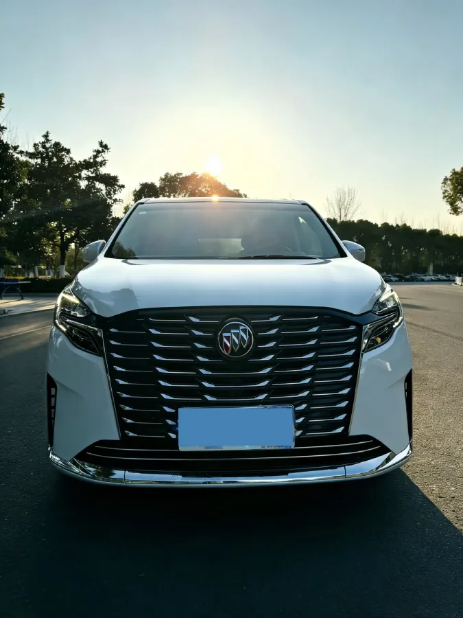 2023 Buick GL8 2.0T 237HP L4 9AT,autocango,china used car exporter,china ev exporter,chinese used car exporter,chinese used ev exporter