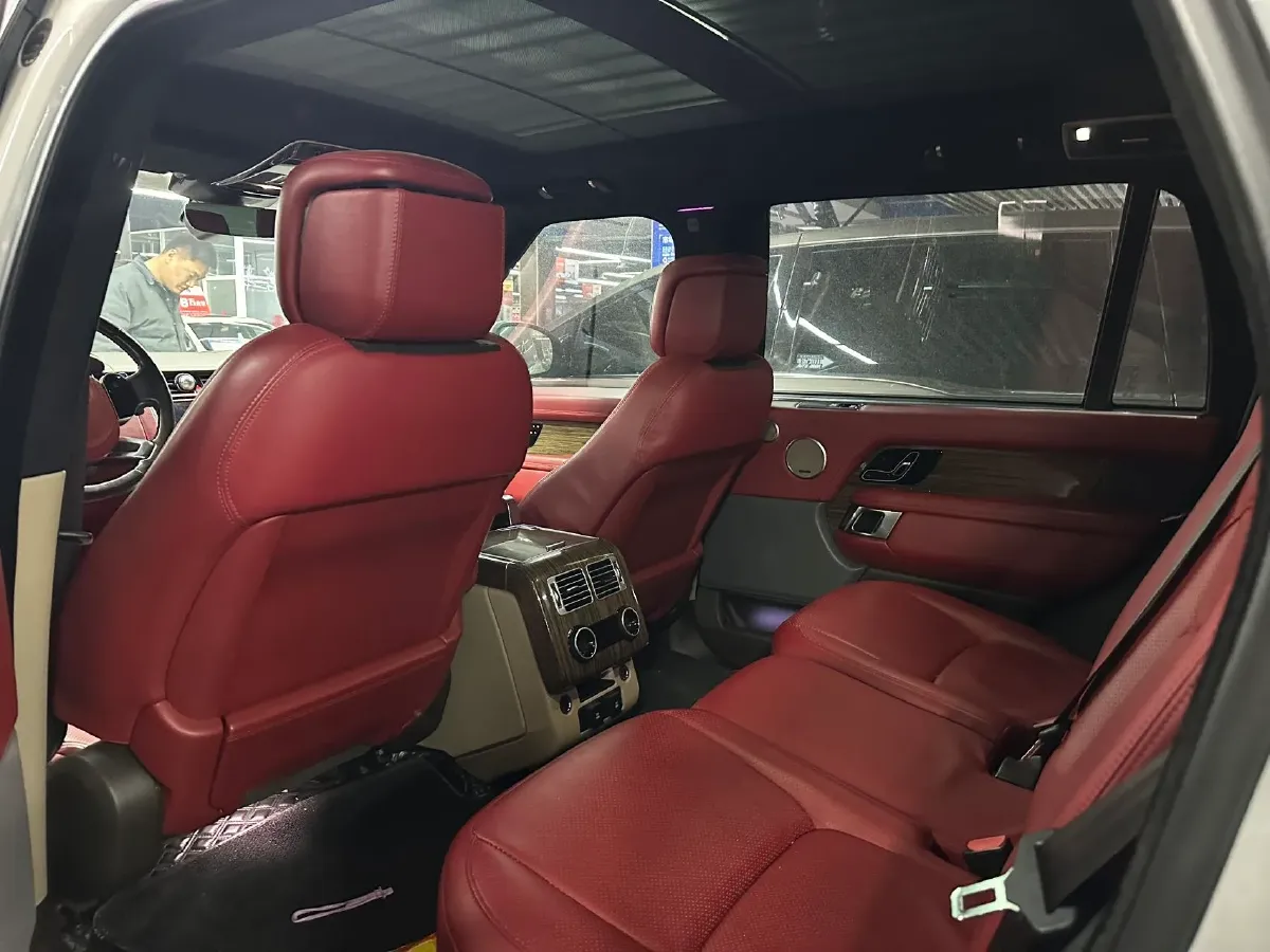 2020 Land Rover Range Rover 3.0T 400HP L6 8AT,autocango,china used car exporter,china ev exporter,chinese used car exporter,chinese used ev exporter