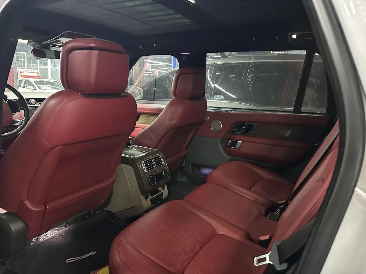 2020 Land Rover Range Rover 3.0T 400HP L6 8AT,autocango,china used car exporter,china ev exporter,chinese used car exporter,chinese used ev exporter