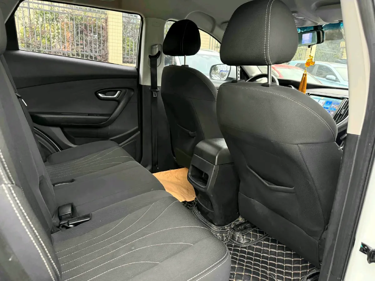 2020 Jetour X70M 1.5T 156HP L4 6MT,autocango,china used car exporter,china ev exporter,chinese used car exporter,chinese used ev exporter