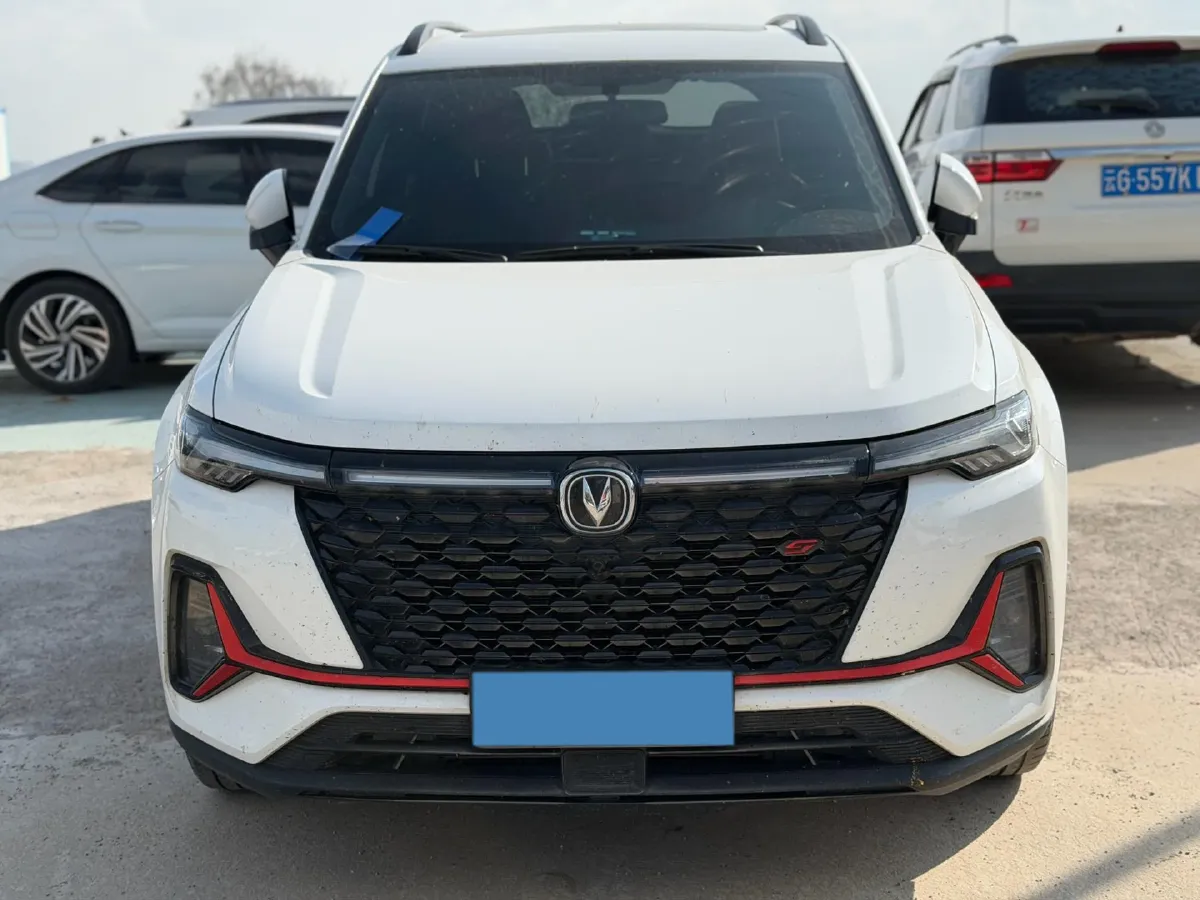 2022 ChangAn CS35 Plus 1.4T 160HP L4 7DCT,autocango,china used car exporter,china ev exporter,chinese used car exporter,chinese used ev exporter