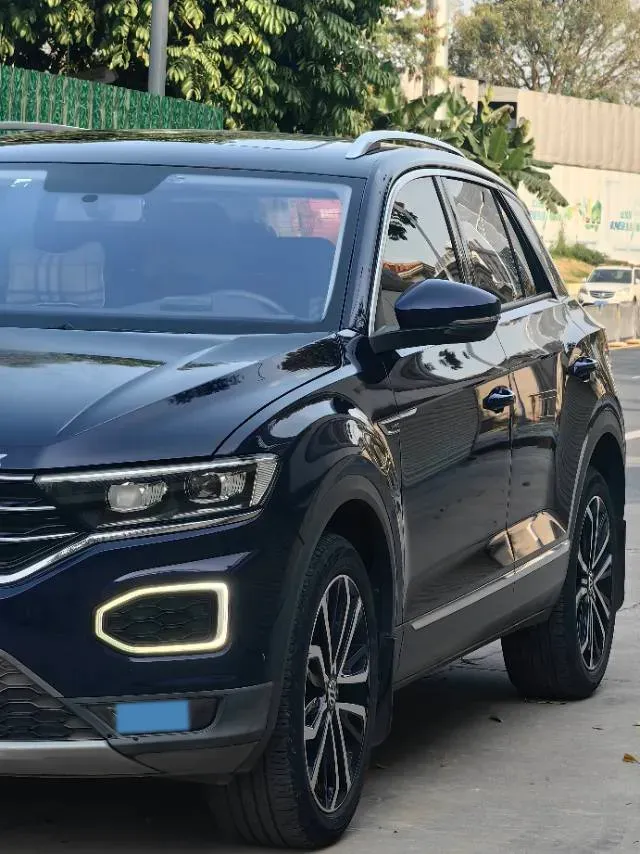 2021 Volkswagen T-Roc 1.4T 150HP L4 7DCT,autocango,china used car exporter,china ev exporter,chinese used car exporter,chinese used ev exporter
