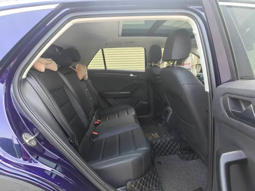 2021 Volkswagen T-Roc 1.4T 150HP L4 7DCT,autocango,china used car exporter,china ev exporter,chinese used car exporter,chinese used ev exporter