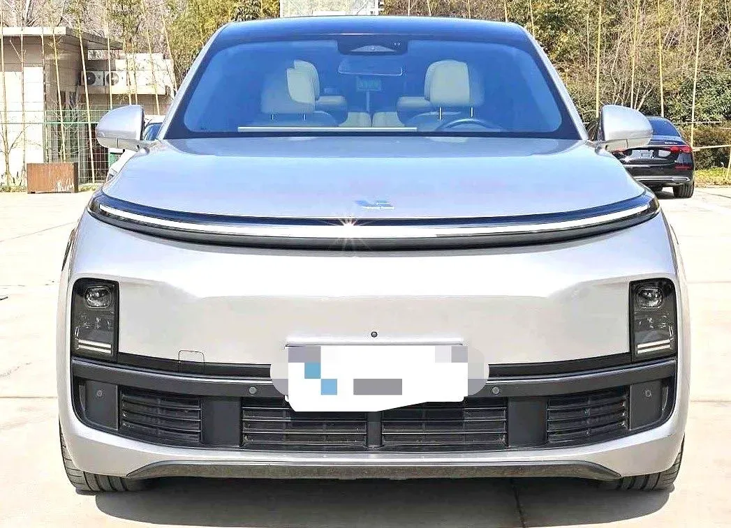 2023 Li L8 Range Extended 154HP REEV 40.9KWH,autocango,china used car exporter,china ev exporter,chinese used car exporter,chinese used ev exporter
