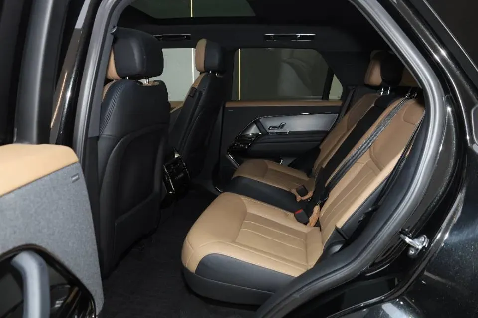 2023 Land Rover Range Rover Sport 3.0T 400HP L6 8AT,autocango,china used car exporter,china ev exporter,chinese used car exporter,chinese used ev exporter