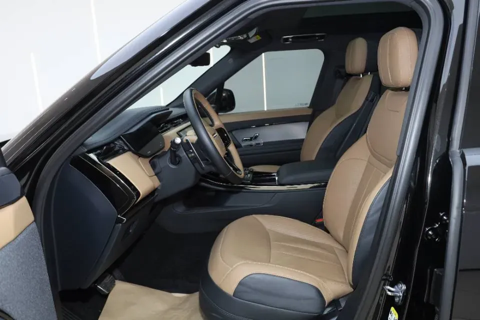 2023 Land Rover Range Rover Sport 3.0T 400HP L6 8AT,autocango,china used car exporter,china ev exporter,chinese used car exporter,chinese used ev exporter