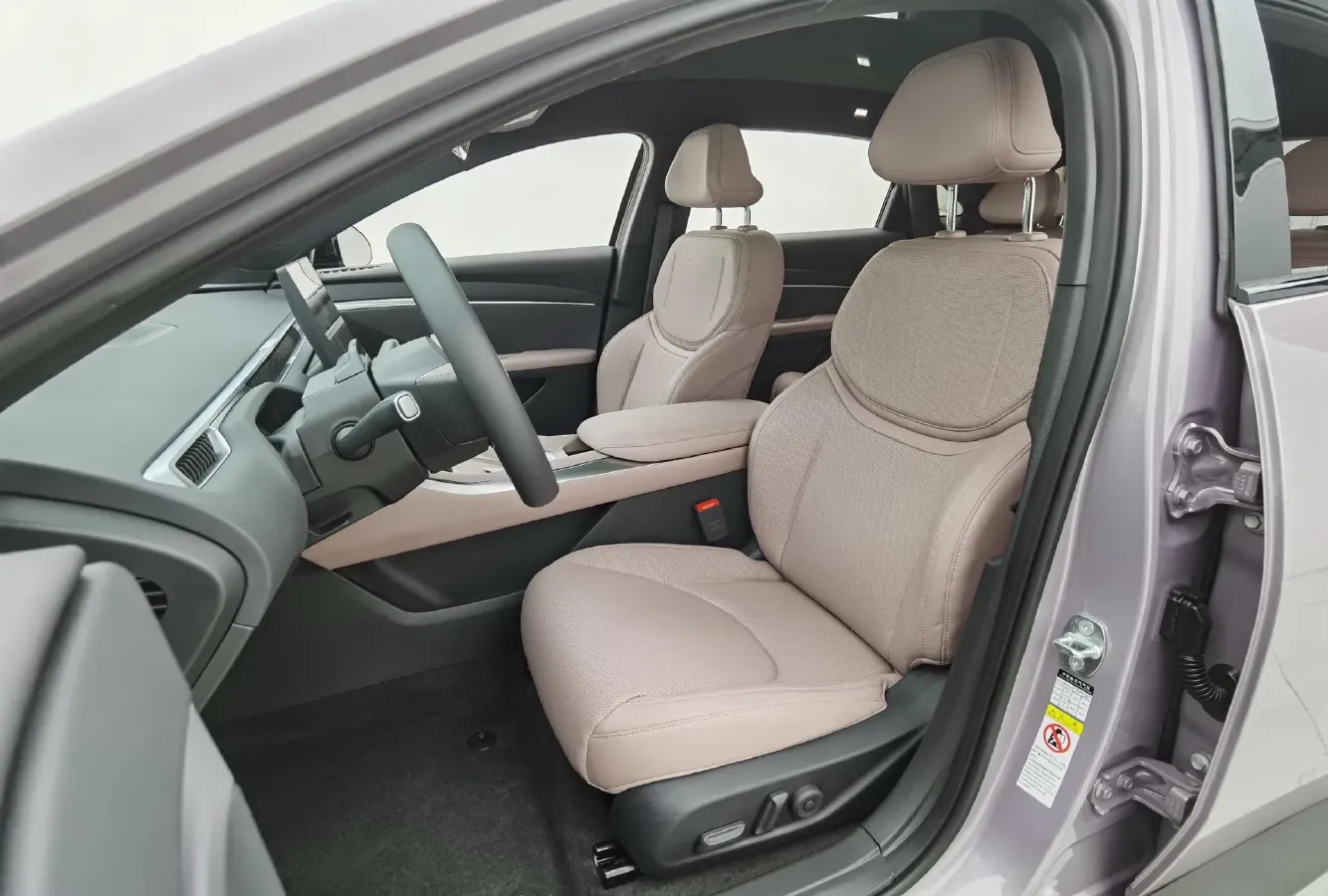 2025 Xpeng MONA M03 BEV,autocango,china used car exporter,china ev exporter,chinese used car exporter,chinese used ev exporter