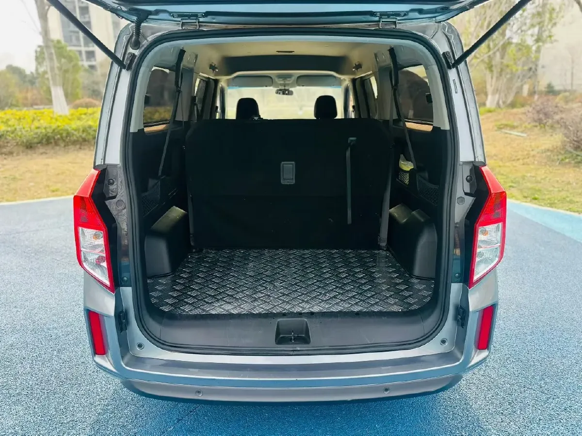 2021 WuLing ZhengChen 1.5T 147HP L4 6MT,autocango,china used car exporter,china ev exporter,chinese used car exporter,chinese used ev exporter