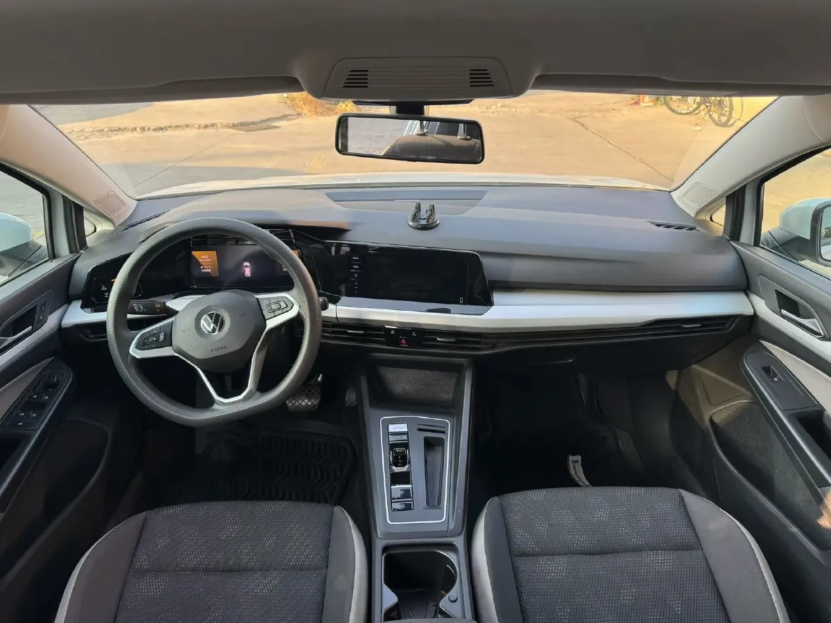 2021 Volkswagen Golf 1.2T 116HP L4 7DCT,autocango,china used car exporter,china ev exporter,chinese used car exporter,chinese used ev exporter