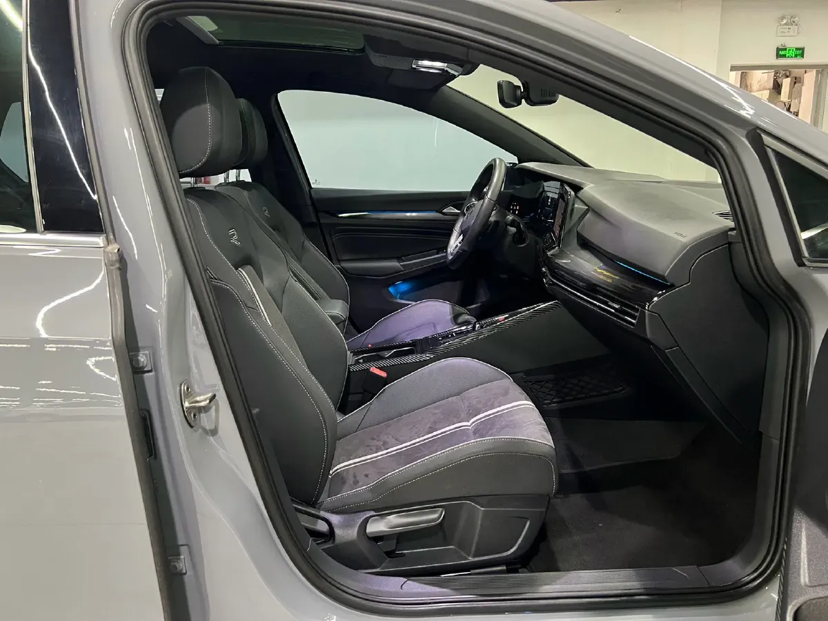 2023 Volkswagen Golf 1.4T 150HP L4 7DCT,autocango,china used car exporter,china ev exporter,chinese used car exporter,chinese used ev exporter