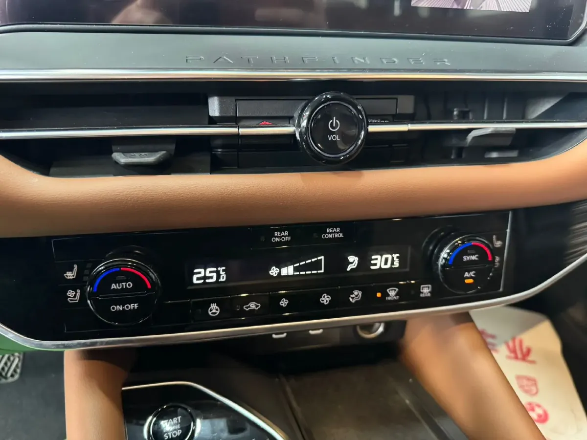 2024 Nissan Pathfinder 2.0T 252HP L4 9AT,autocango,china used car exporter,china ev exporter,chinese used car exporter,chinese used ev exporter