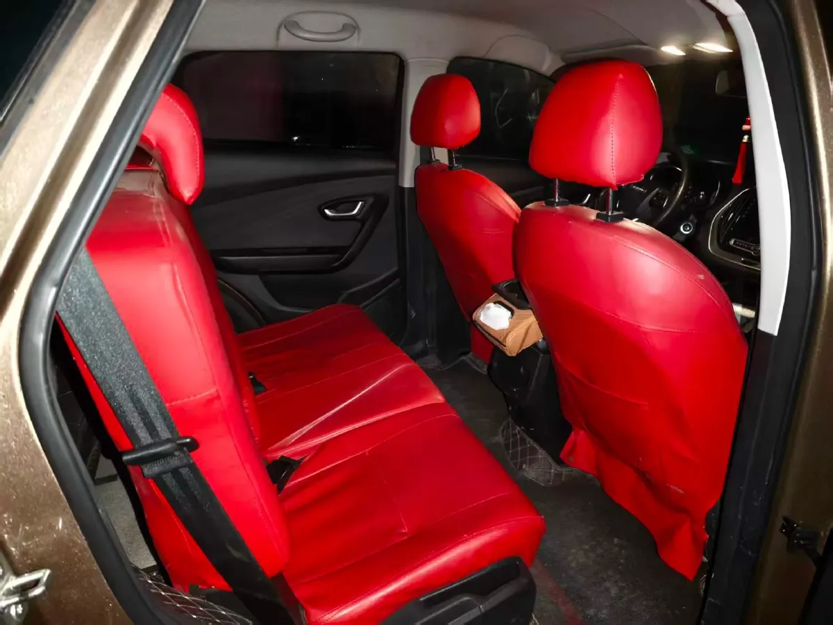 2020 Jetour X70M 1.5T 156HP L4 6MT,autocango,china used car exporter,china ev exporter,chinese used car exporter,chinese used ev exporter