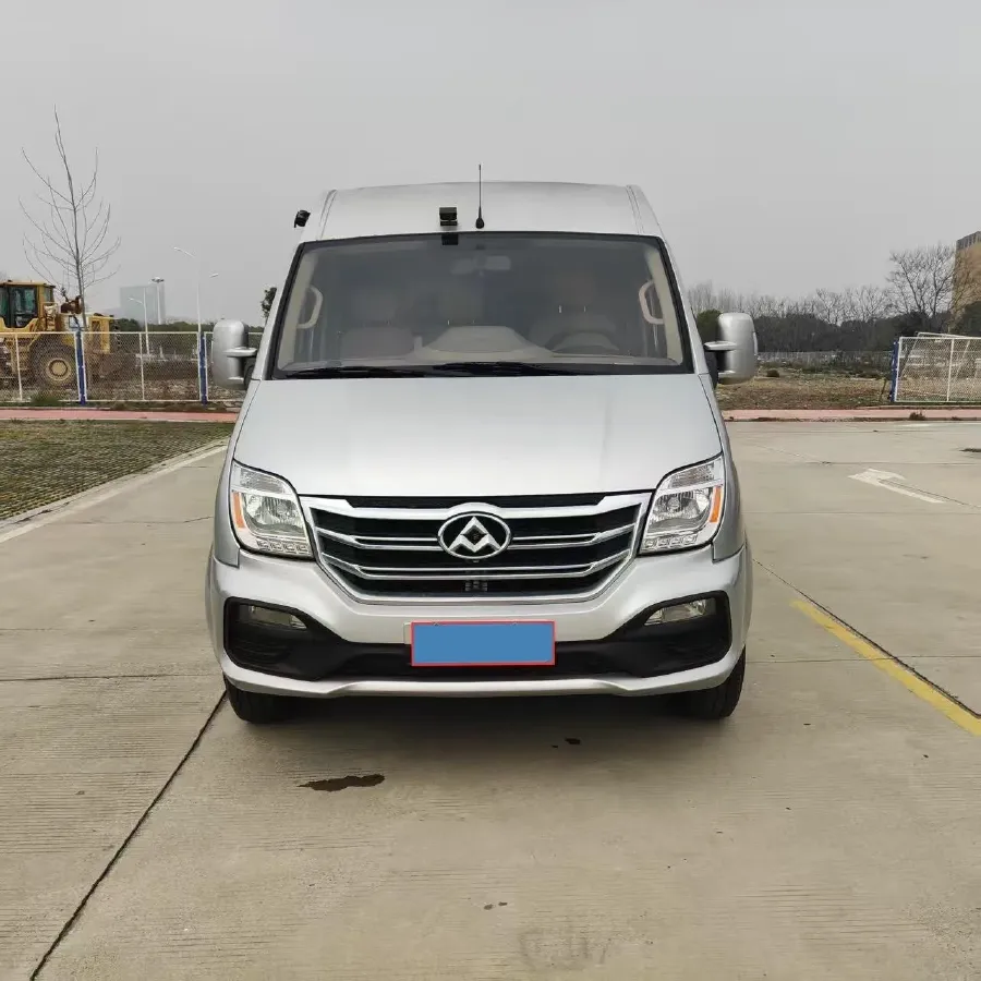 2019 MAXUS XinTu V80 2.0T 139HP L4 6MT,autocango,china used car exporter,china ev exporter,chinese used car exporter,chinese used ev exporter