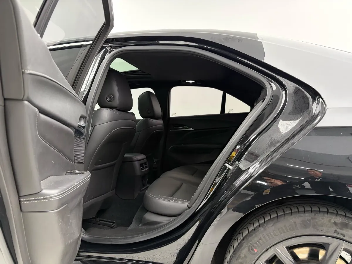 2022 Cadillac CT4 2.0T 237HP L4 8AT,autocango,china used car exporter,china ev exporter,chinese used car exporter,chinese used ev exporter